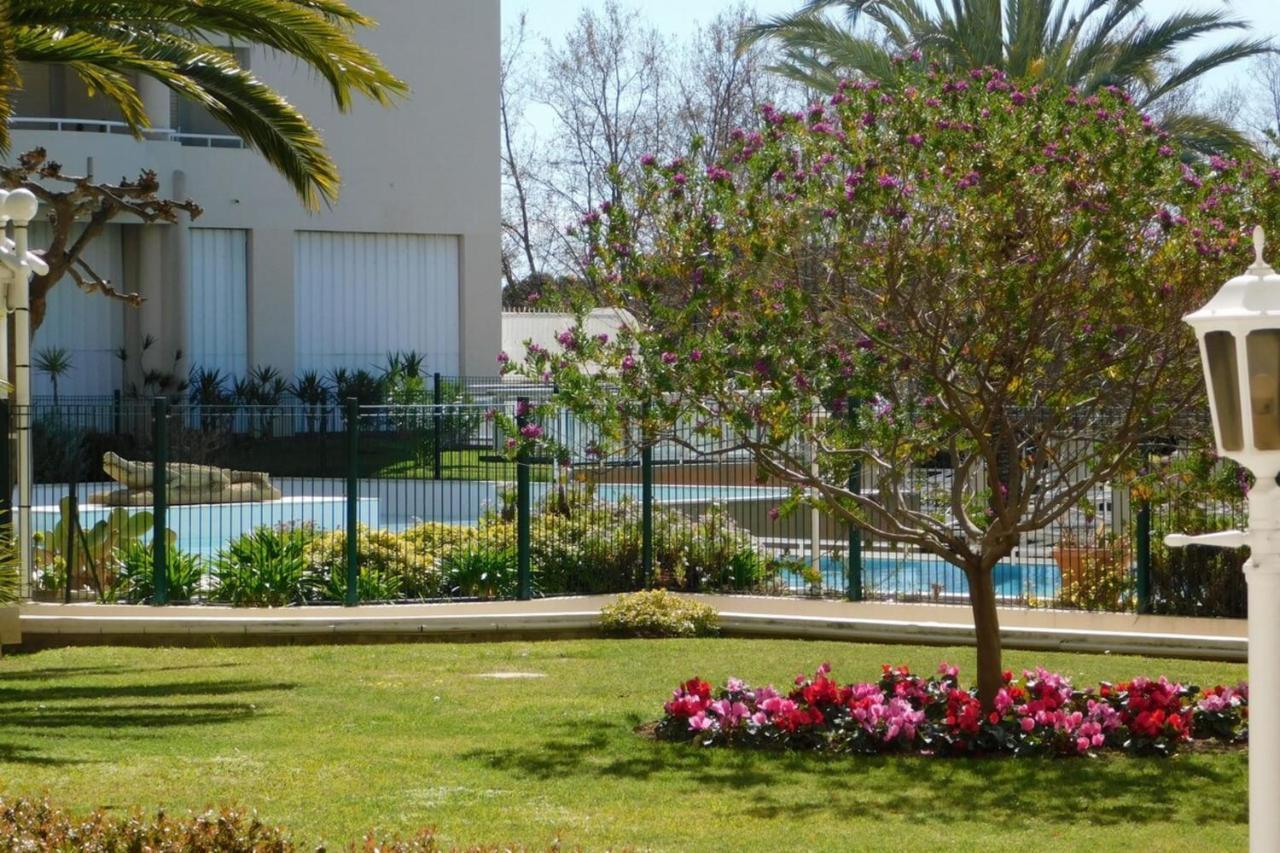 "T2 "Antibes Les Pins 3" Air Conditionned Sea View With Parking And Pool" Apartment Екстериор снимка
